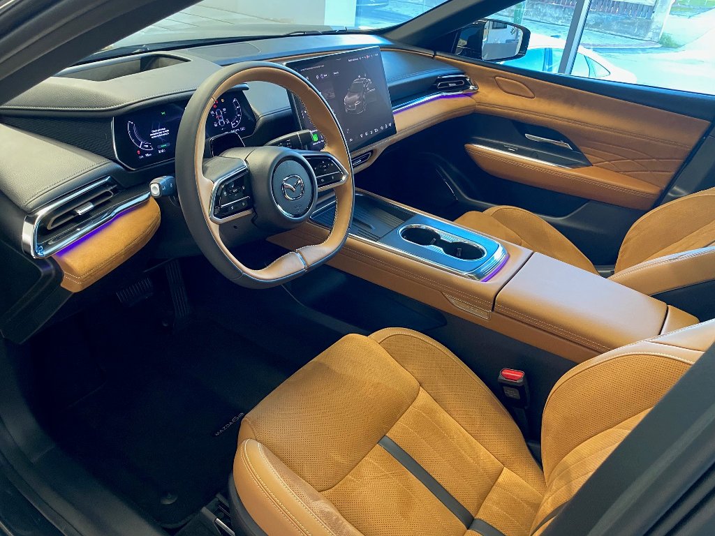 Mazda 6e