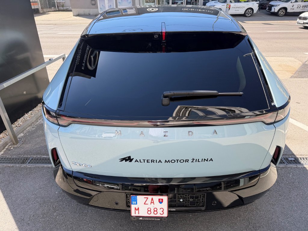 Mazda CX-6e
